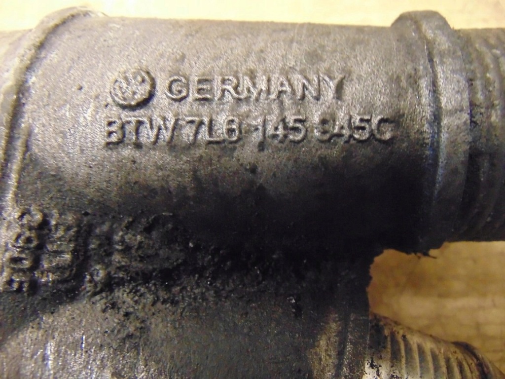 фото №3, Volkswagen оригинальный номер 7l6145945c труба шланг интеркулер toureg