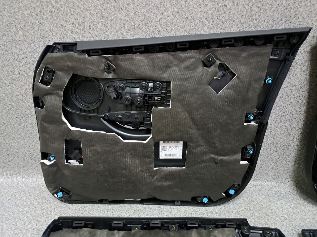 фото №8, Bmw 2 f45 m-pakiet оббивка двері обшивки перед задня комплект