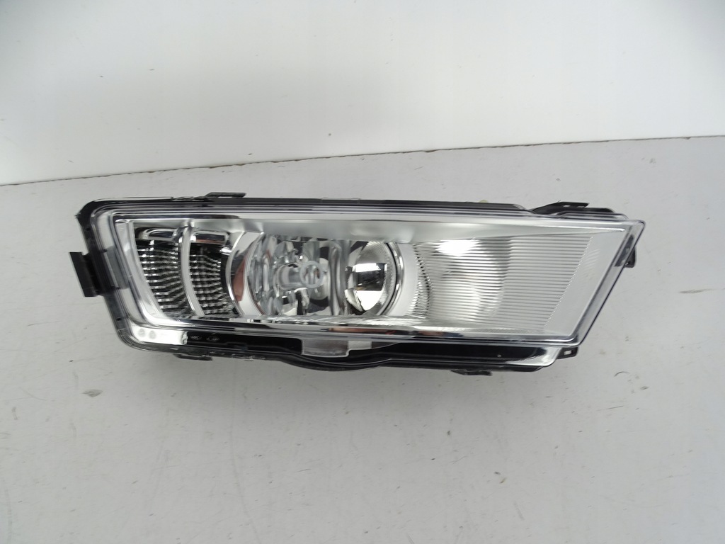 фото №1, Протитуманна фара правий skoda rapid 5ja