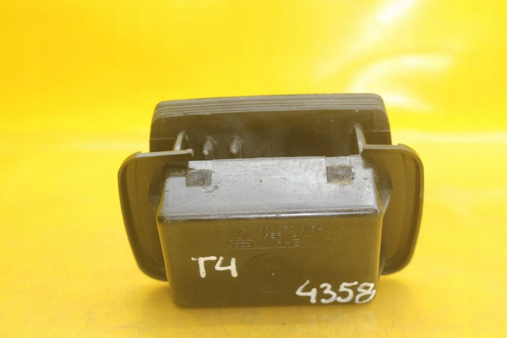 фото №8, Пепельница задняя tyna vw transporter t4 caravelle multivan 861857405a