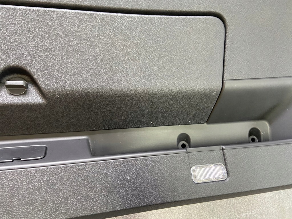 фото №3, Оббивка задній кришки багажника q7 4l czarna