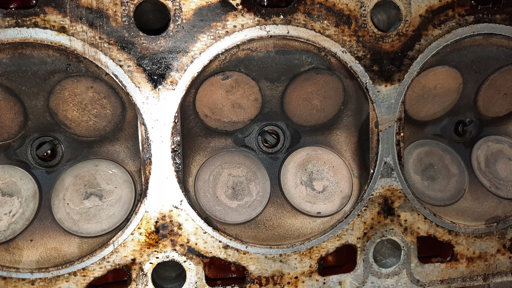 фото №6, Головка двигателя валы volvo v70 ii 2.0t 1001837