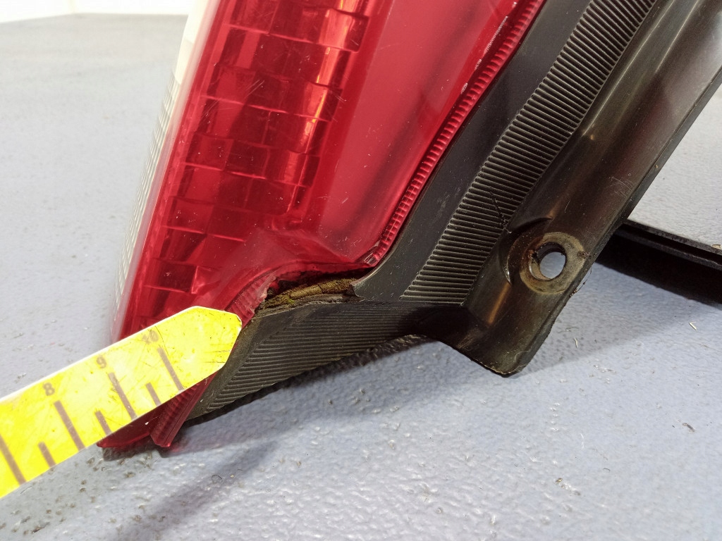 фото №8, Nissan x-trail i t30 лампа задняя левая задняя ichikoh 4913