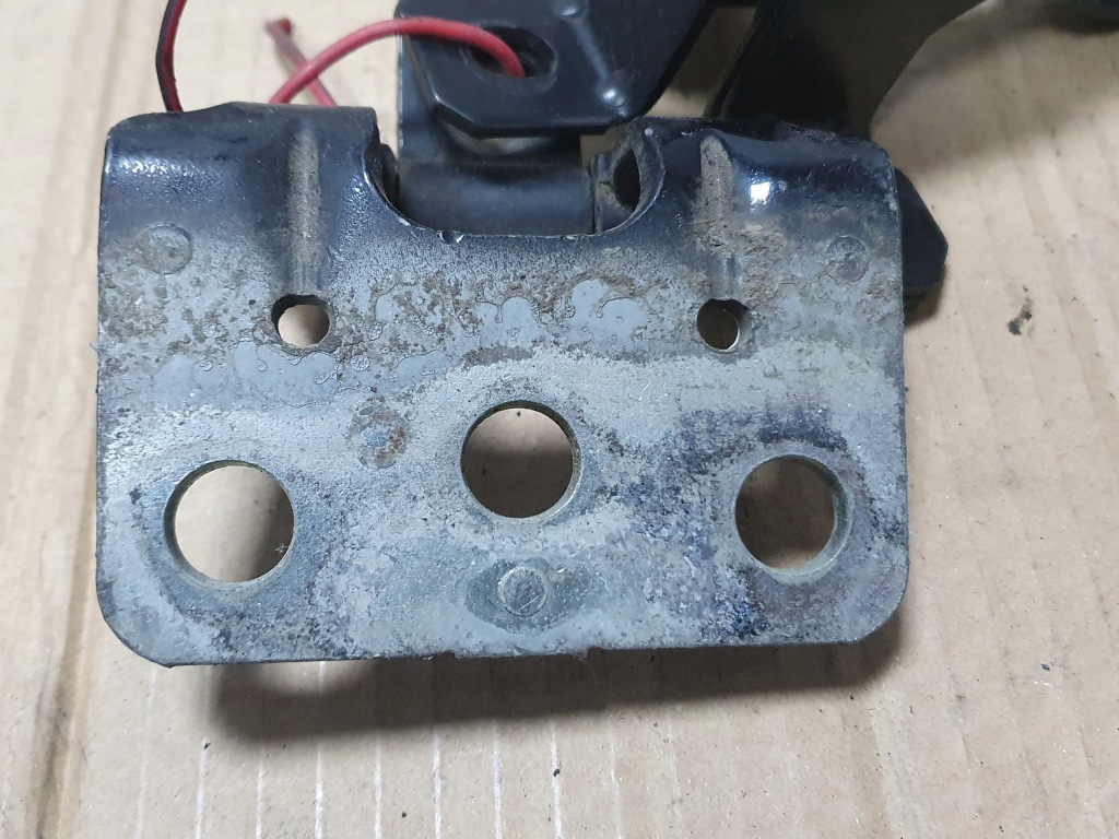 фото №3, Петля лівий задня volvo xc90