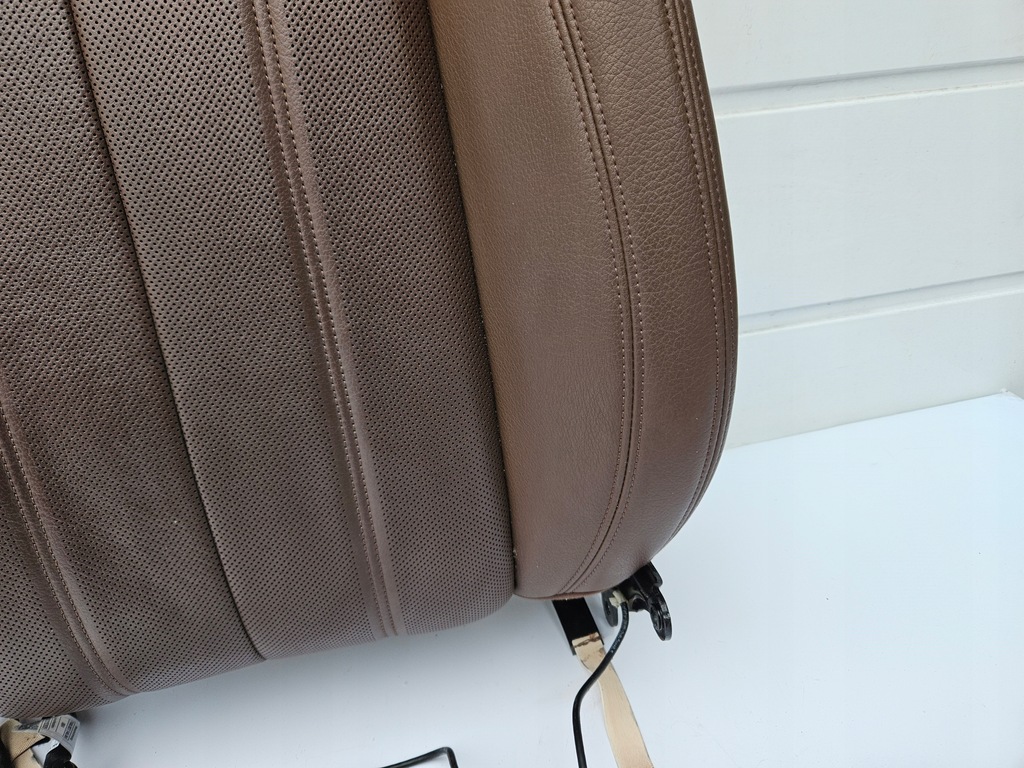 фото №5, Спинка сидіння пасажира подушка подушка безпеки права audi a6 c7 a7 4g вентильований