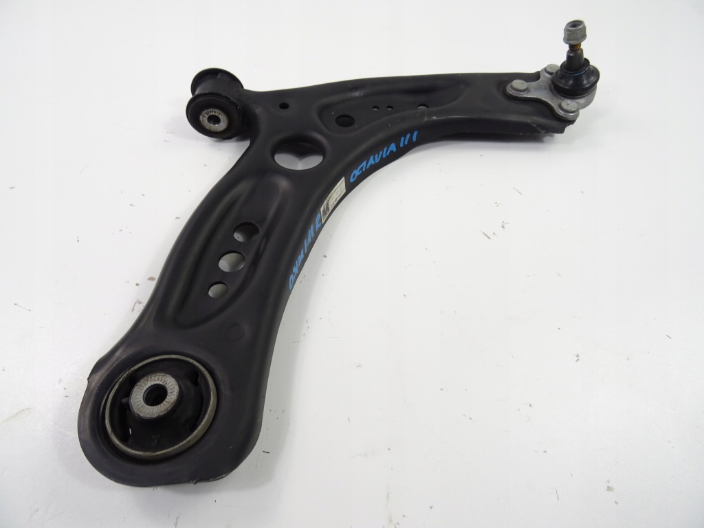 фото №1, Octavia iii рычаг правый передний 15r 5q0407152j