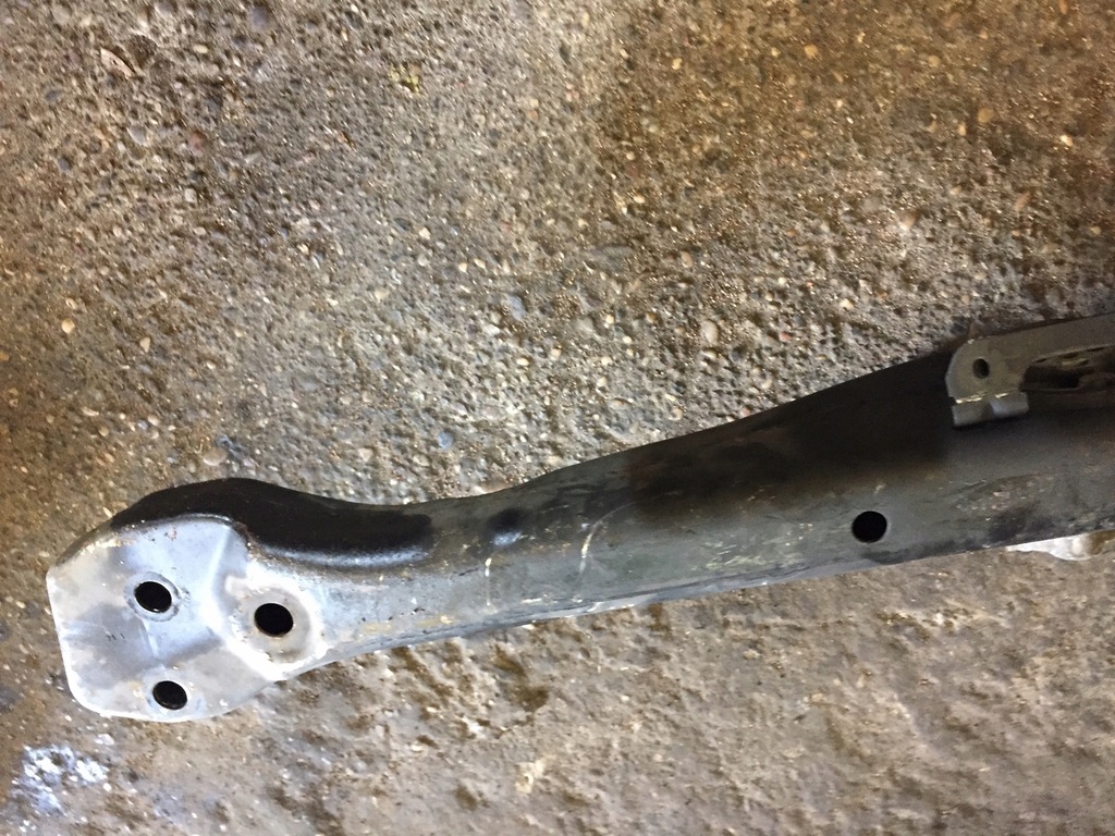 фото №9, Audi q7 4l 3.0 tdi кронштейн коробки 076399227b/f