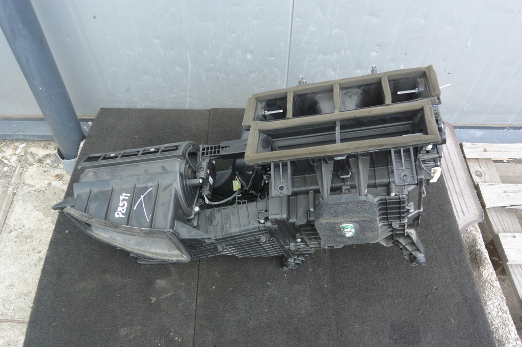 фото №1, Обігрівач повітродувка tesla model s 12-16 eu