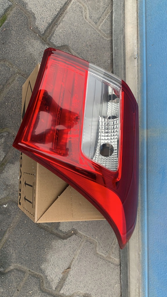 фото №1, Hyundai i30 2012- hb лампа задня задня права