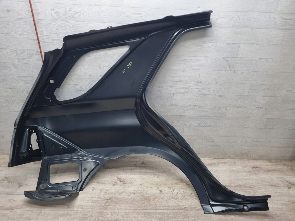 фото №8, Mercedes-benz ml w166 2017 задняя сторона левая наборы запчасти кузовных