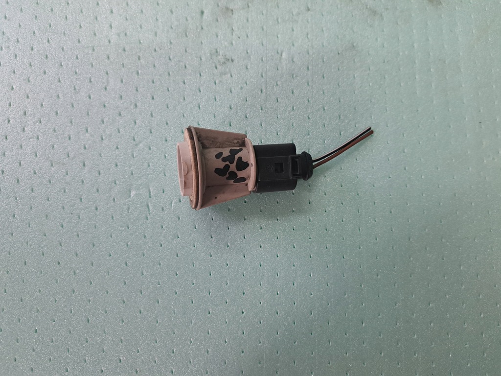 фото №1, Skoda octavia i цоколь лампочка