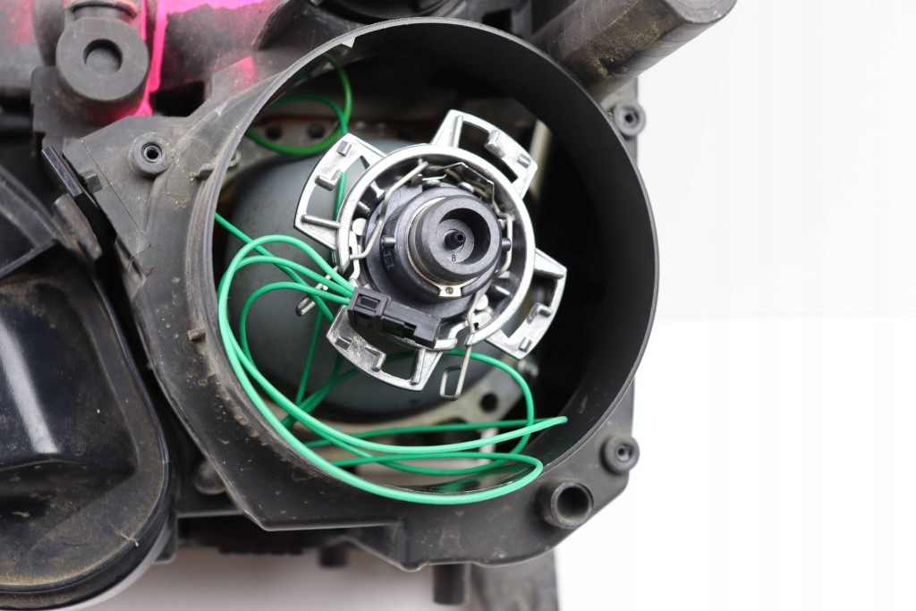 Opel signum лампа передня права перед європа ксенон 15588800 опис Недорого