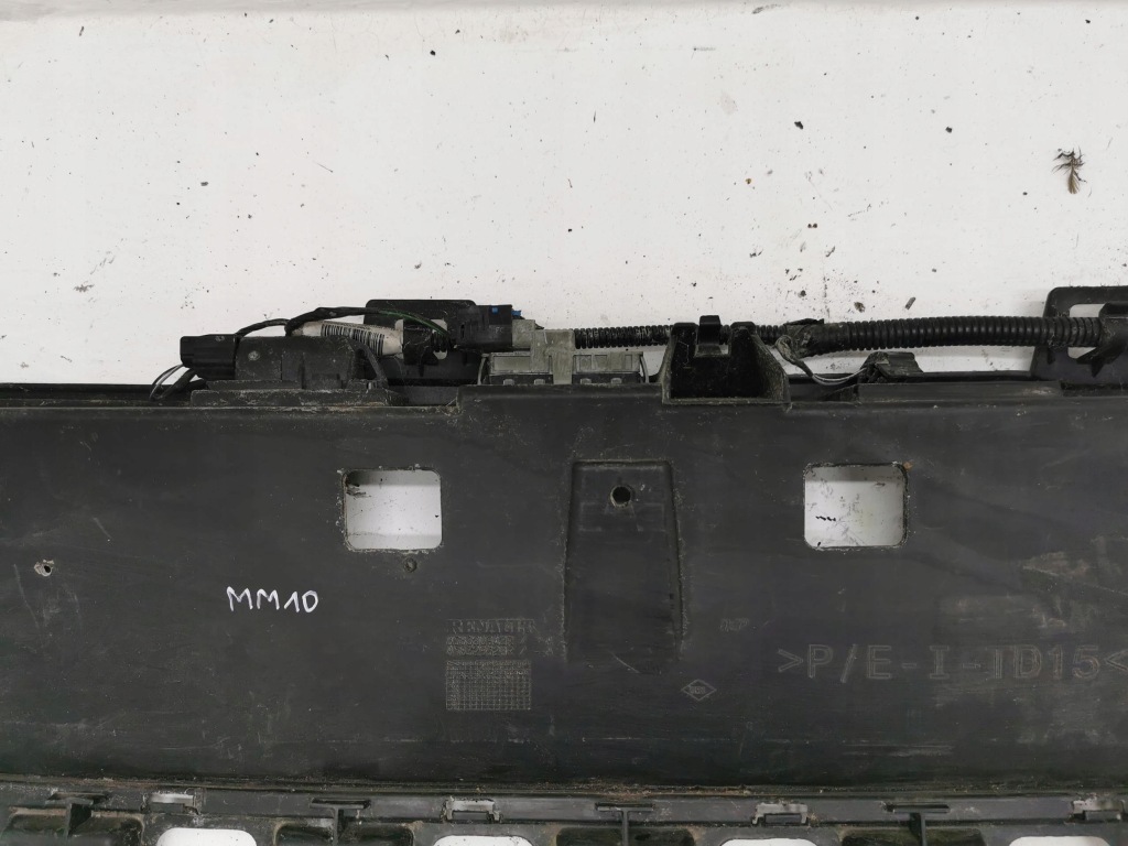 фото №8, Решітка бампера задня renault twingo iii 14-