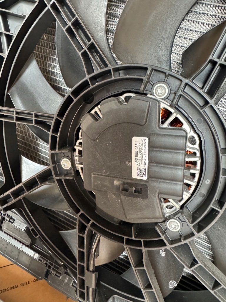 Audi a8 d5 4n0 4.0 60tfsi 338 kw 460km балка ремень перед радиатор вентилятор Киев