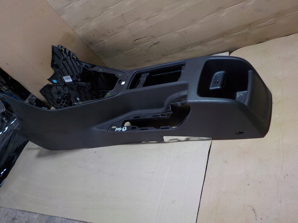 фото №1, Focus mk3 тунель середній