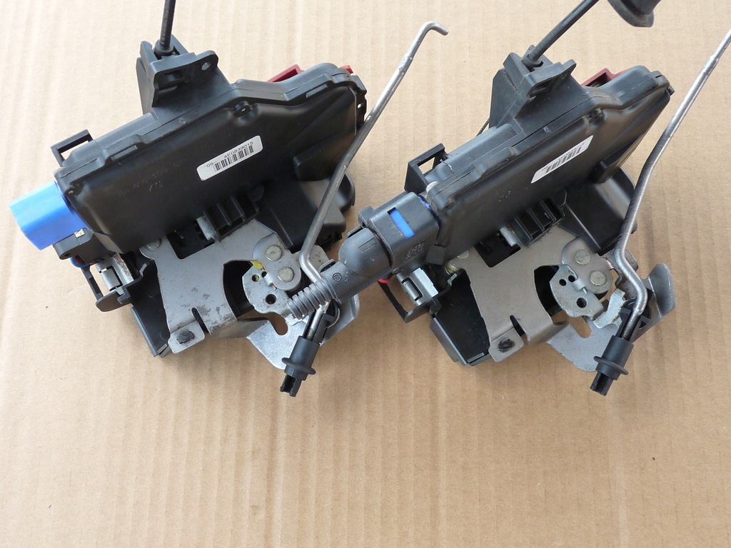 фото №11, Audi a8 d3 замок двері лівий задня 4e0839015 7 pin