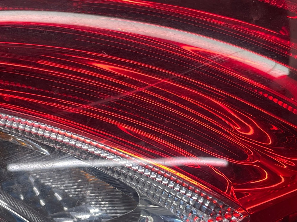 фото №12, Peugeot 208 2013 левая сторона лампа задняя