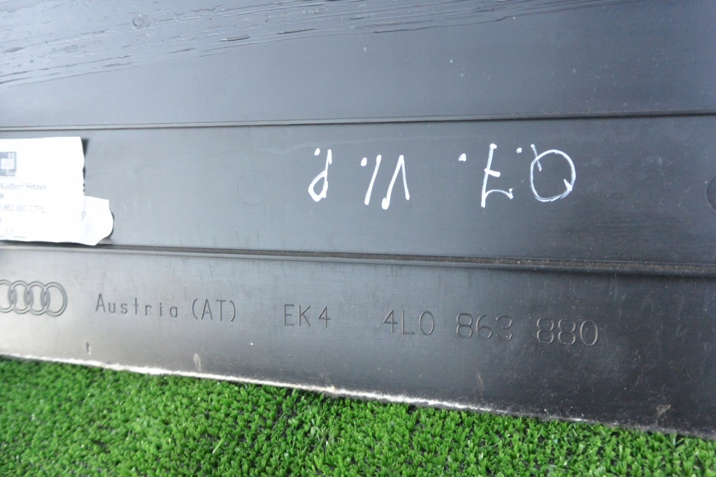 фото №7, Обшивка багажника kpl 5 місць audi q7 4l