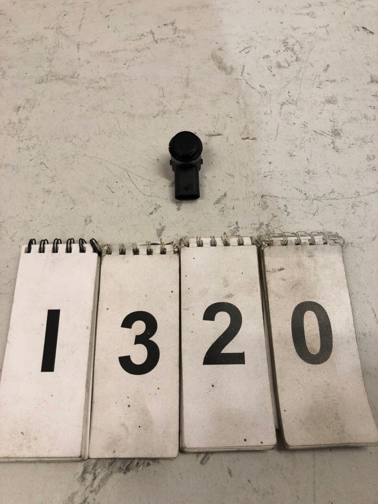 фото №1, Volvo c30 c70 s60cc s80 v40 датчик парковки pdc