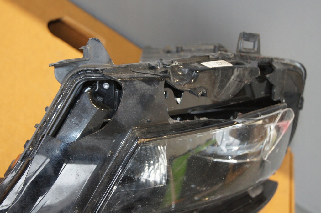 фото №14, Full led skoda kamiq правая europa