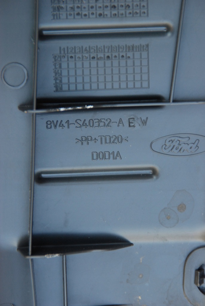 фото №4, Ford kuga mk1 молдинг поріг багажника