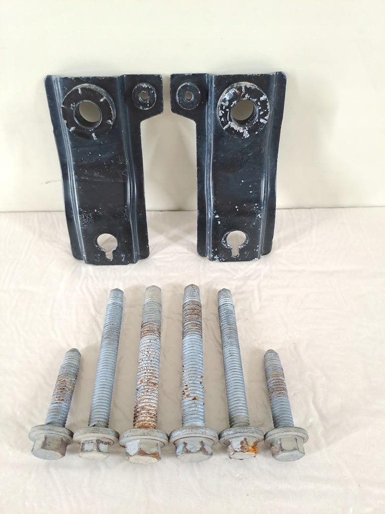 фото №1, Болти кріпильні підрамник передній підвіска перед toyota proace city 22r