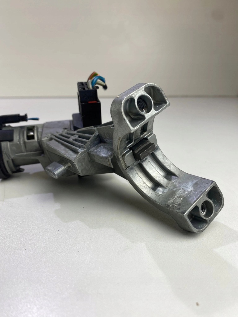 Замок зажигания alfa romeo giulietta Оригинал