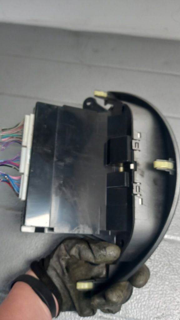 фото №5, Панель кондиционера toyota previa 01r