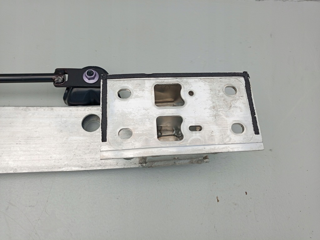 фото №8, Lexus lc 500h балка бампера підсилювач задня ÷