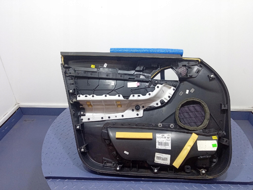 фото №2, Citroen ds5 обшивка оббивка двері перед правий передній 96875371zd