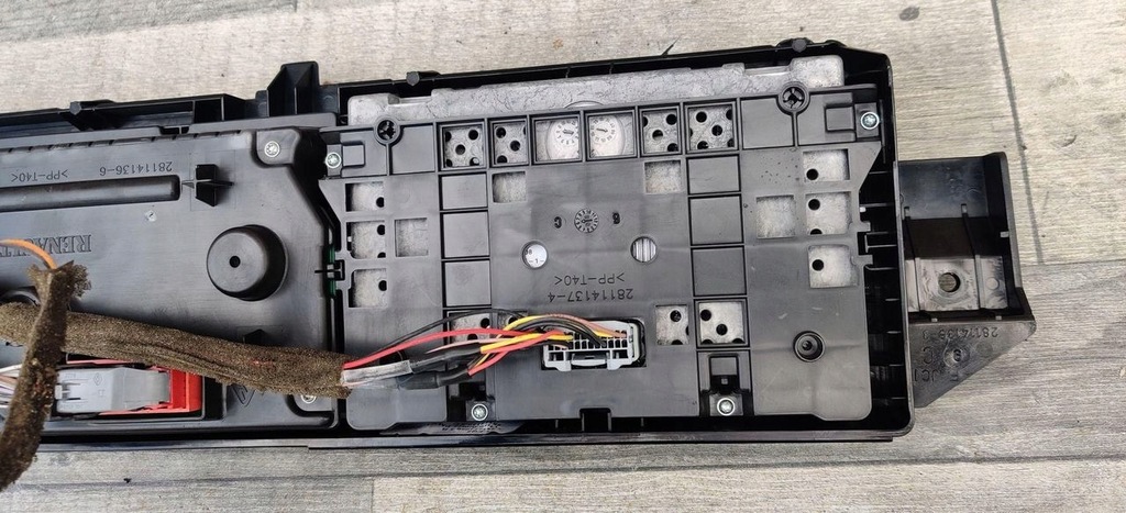 фото №6, Лічильник прилади радіо navi дисплей renault espace iv 8200671152 82009806