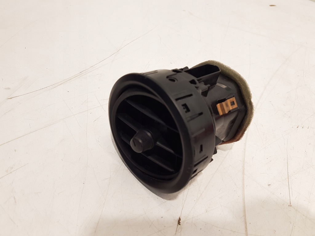 фото №1, Mercedes vito 447 решётка обдув исправна