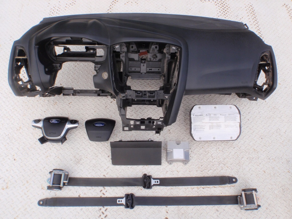 фото №1, Ford focus mk3 приборная панель приборная панель консоль подушки безопасности ремни