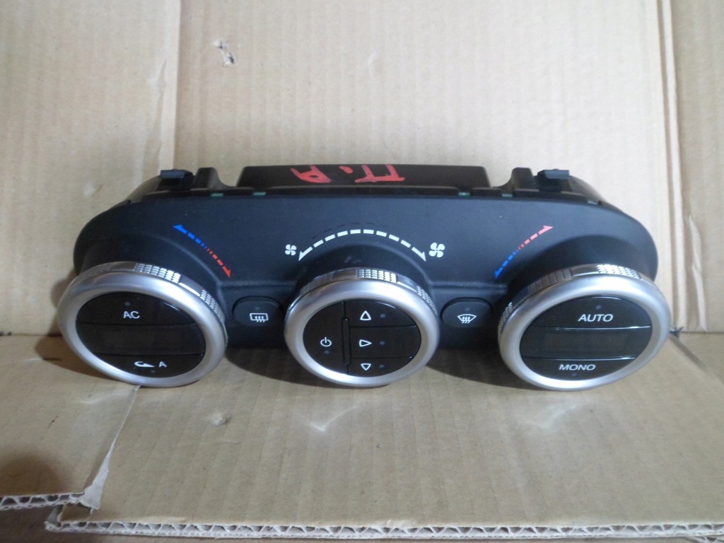 фото №2, Alfa romeo giulietta 156093743 панель кондиціонера