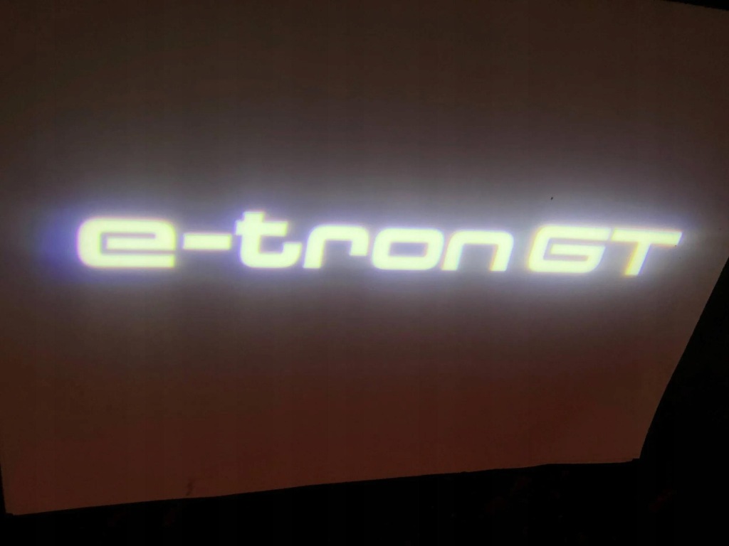 фото №5, Audi e-tron gt лампа дверь передних kp00042000