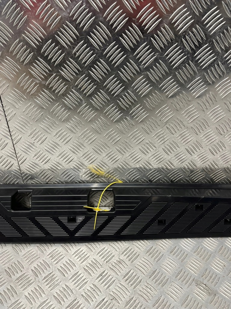 Захист поперечина поріг багажника renault master iv 4 v 24- 849921772r Доставка