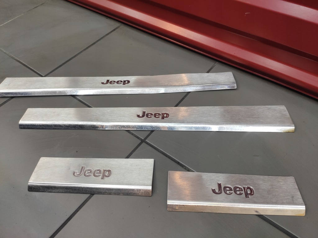 фото №1, Jeep cherokee liberty kk 07-12r накладки пороговые накладки комплект оригинал