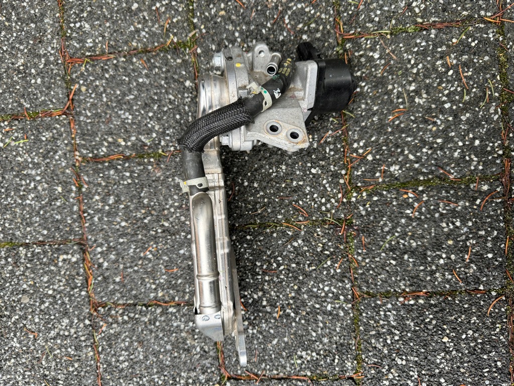 фото №1, Радиатор выхлопных газов egr toyota chr 21r.