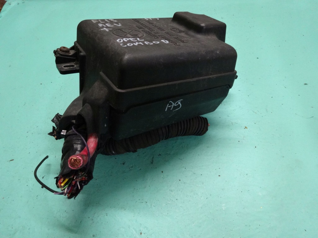 фото №6, Combo d doblo ii 1.3 cdti 13r коробка предохранителей 51839437