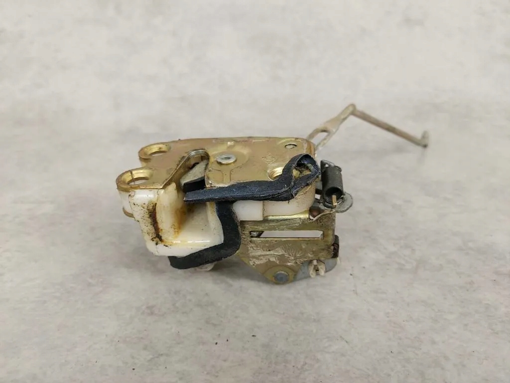 фото №5, Замок дверь левый mitsubishi colt iii c50