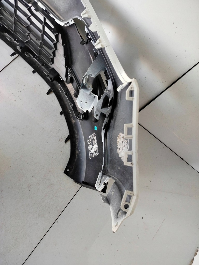 Jeep avenger 22- бампер перед передний 735768108 Киев