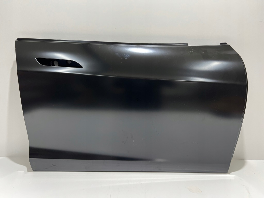 Купить Дверь правое правая  перед tesla s новая  оригинал