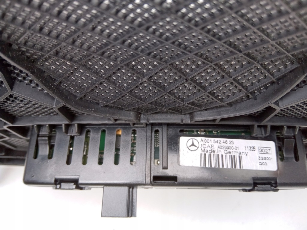 Решётка накладка панели дисплей pdc mercedes e w207 купе в Украине