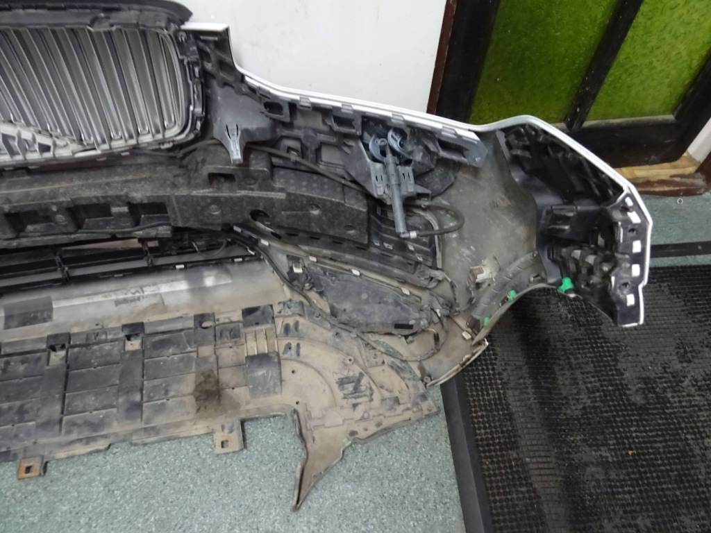 Купить Volvo xc90 xc-90 2 бампер передний комплектный  707