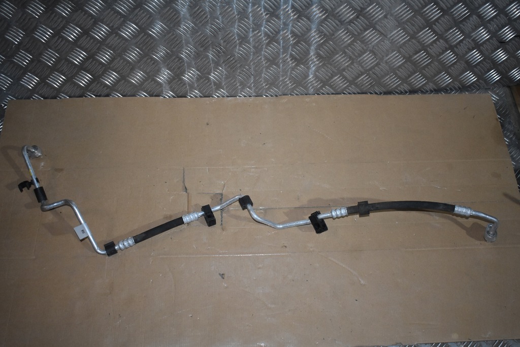 фото №1, Idealny шланг кондиционера mercedes w167 1