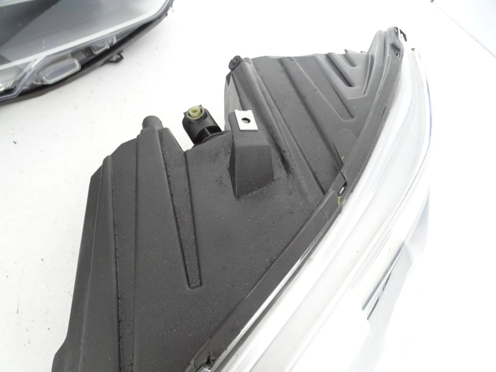 Фара перед передняя левая tesla s рестайлинг  full led Недорого