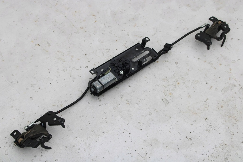 фото №10, Audi a3 cabrio 8v замок крыша 8v7871499 8v7 871 499 8v7871405 8v7871406