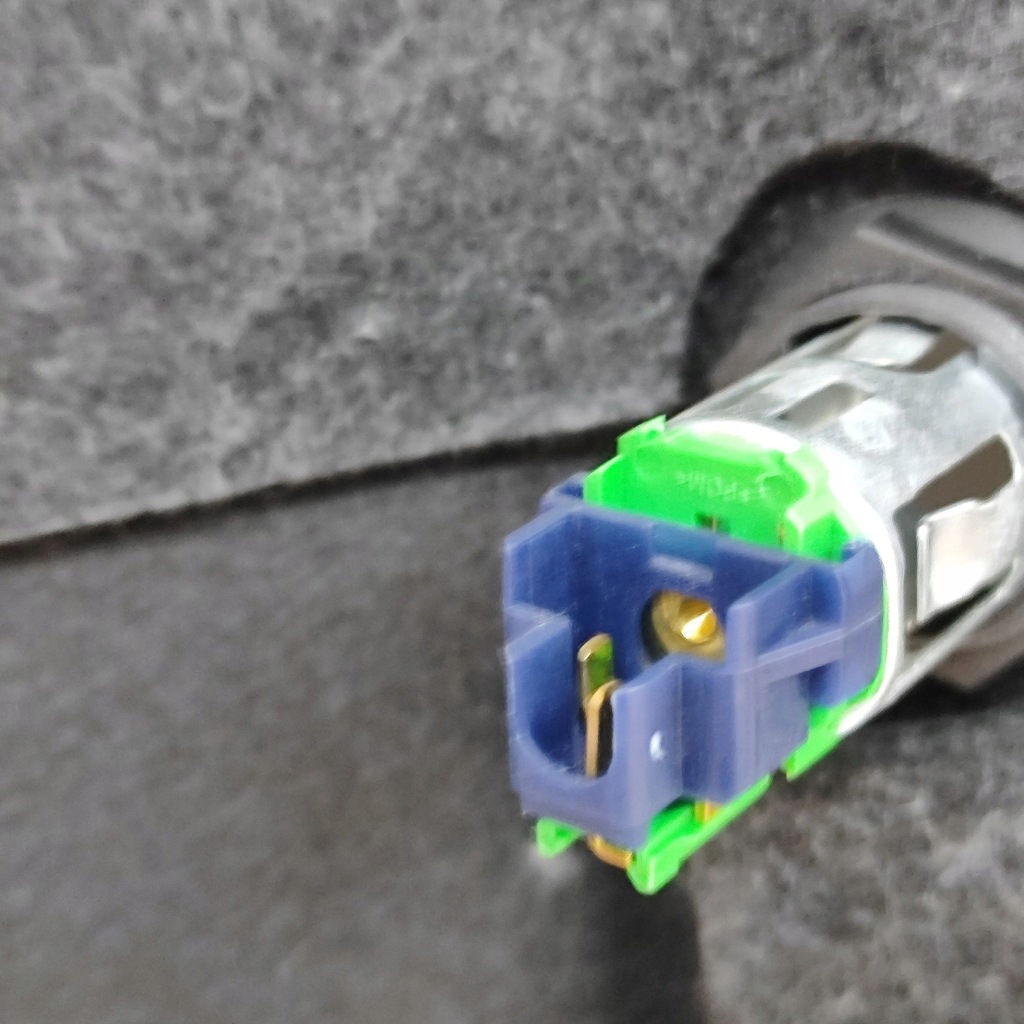 фото №8, Porsche panamera 971 2018 ліва сторона обшивка / оббивка / багажника