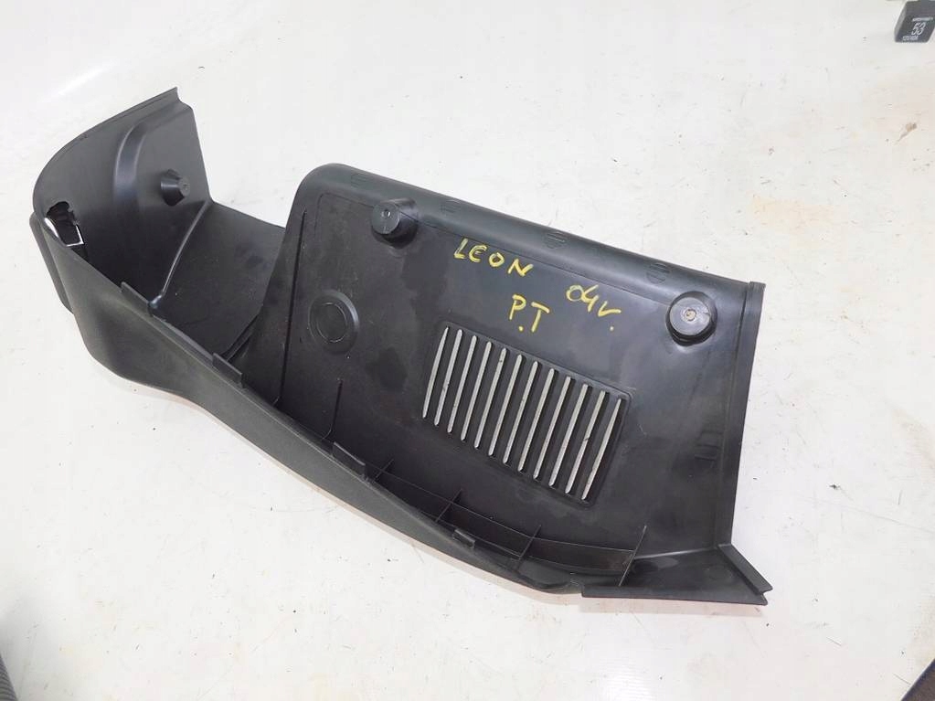 фото №10, Seat leon i 2004r кронштейн полка правый задняя