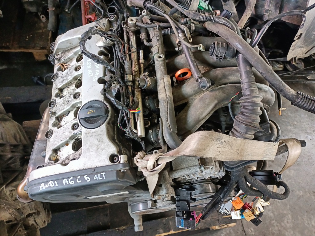 фото №1, Двигатель audi a6 c5 2.0b alt